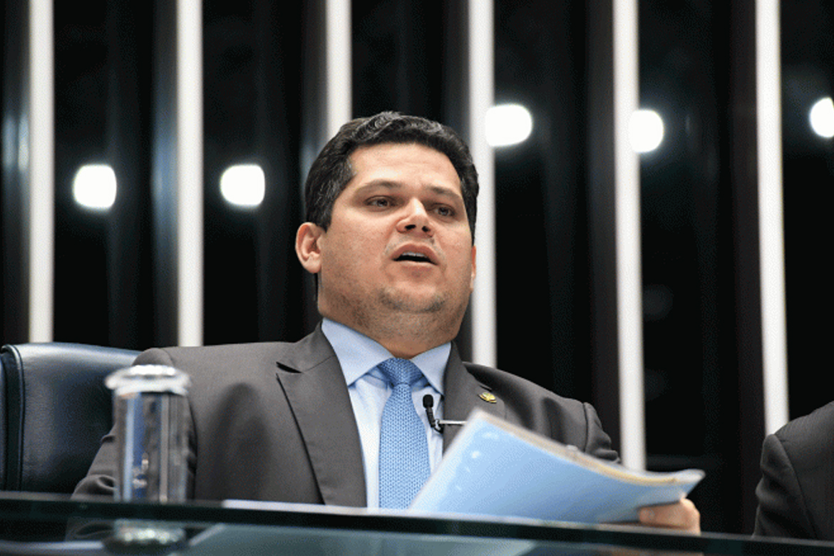 Presidente do Senado, Davi Alcolumbre é diagnosticado com coronavírus