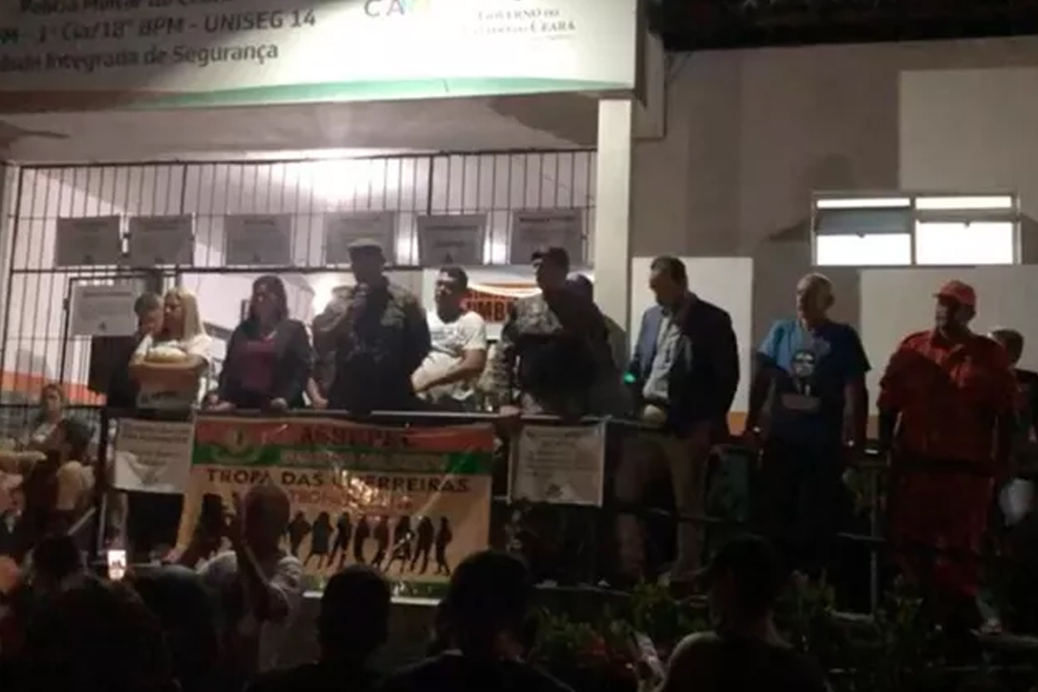 Comandante da Força Nacional elogia policiais militares amotinados no Ceará: 'Vocês são gigantes e corajosos'