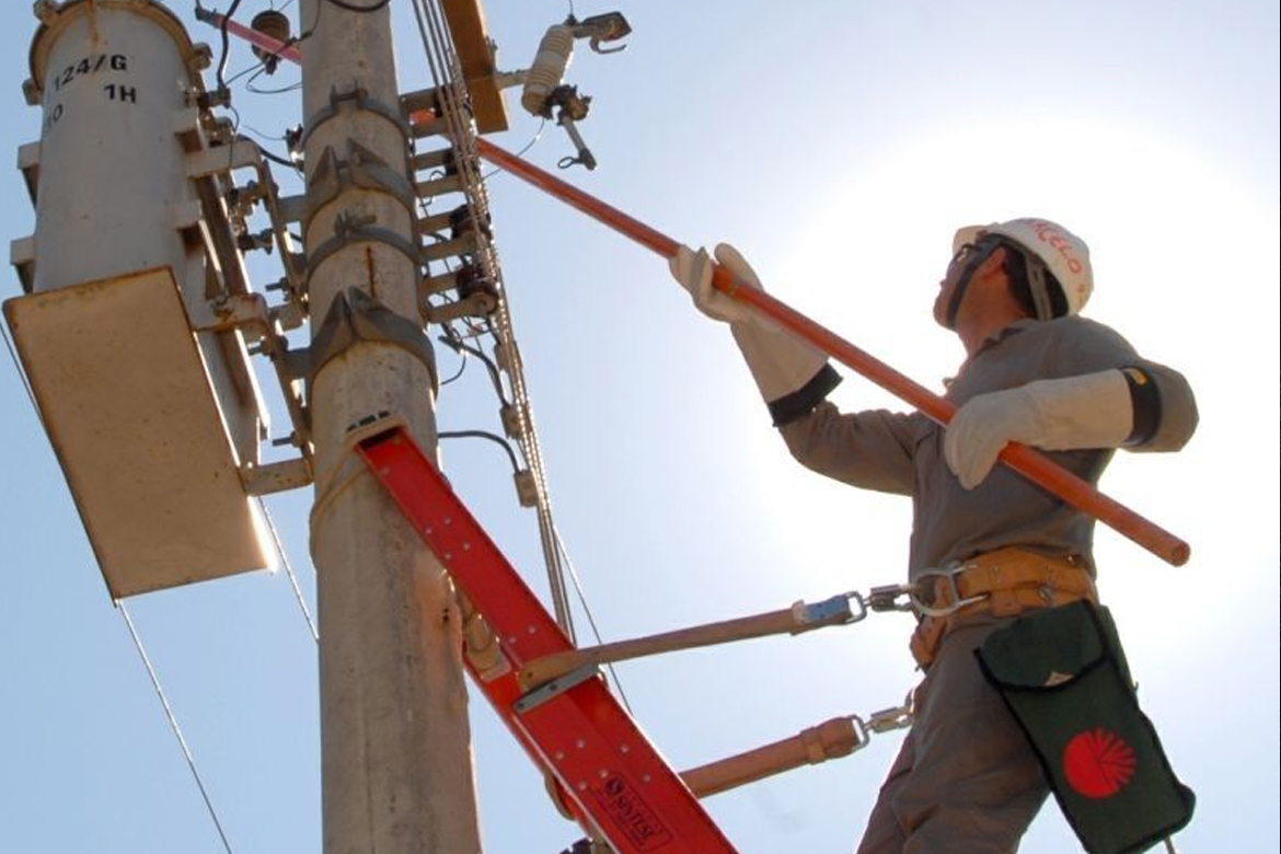 Governo estadual vai assegurar pagamento da conta de luz de 534 mil famílias de baixa renda