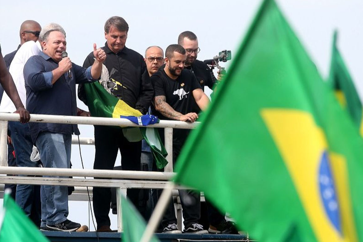 PUNIÇÃO DE PAZUELLO GERA IMPASSE ENTRE EXÉRCITO E BOLSONARO