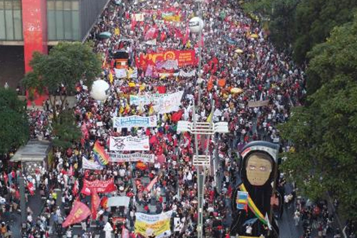E O ANTIBOLSONARISMO CHEGA ÀS RUAS…
