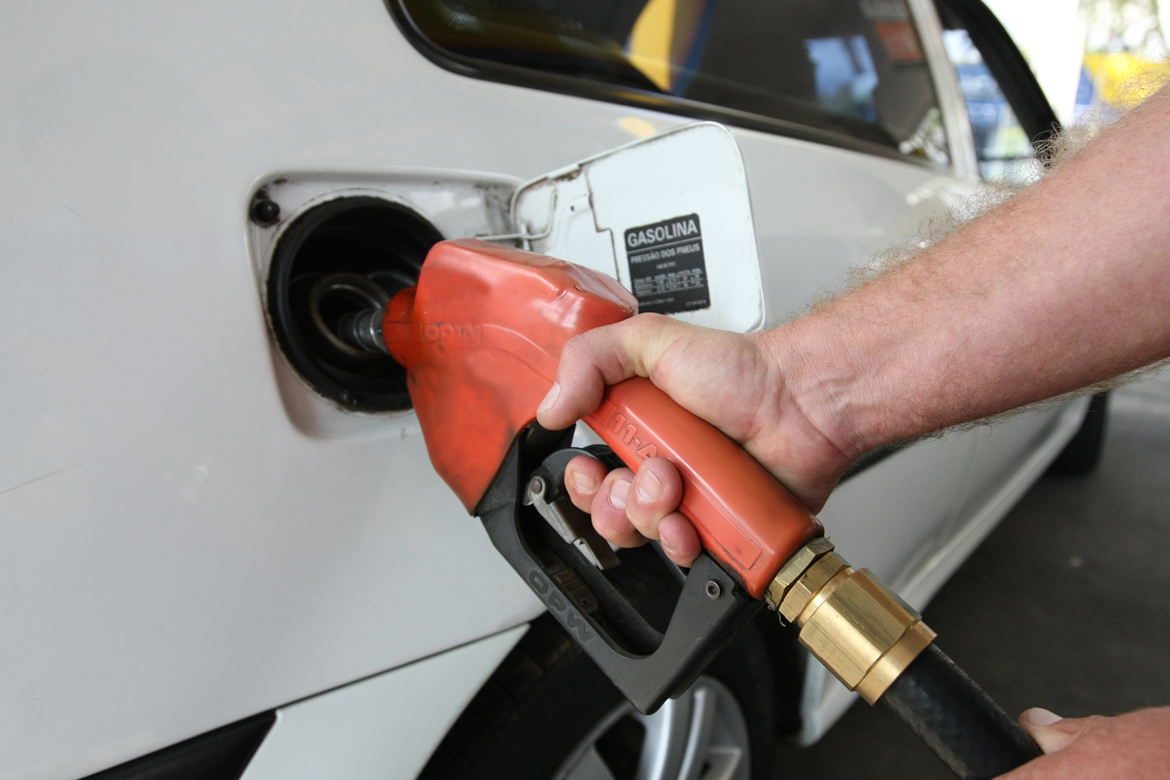 Petrobras aumenta preço da gasolina nesta quinta-feira; 9ª alta de 2021