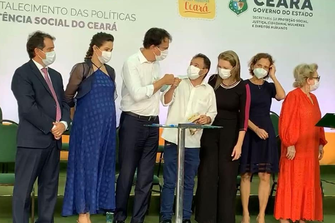 Prefeito de Poranga participou do Pacto pelo Fortalecimento das Políticas de Assistência Social com investimento superior a R$ 72 milhões