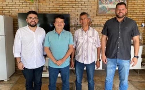 Vereador do PT declara oposição ao prefeito de Poranga Carlos Antônio