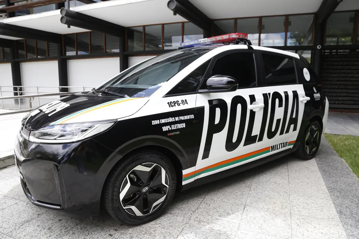 Polícia do Ceará inicia testes com carro elétrico