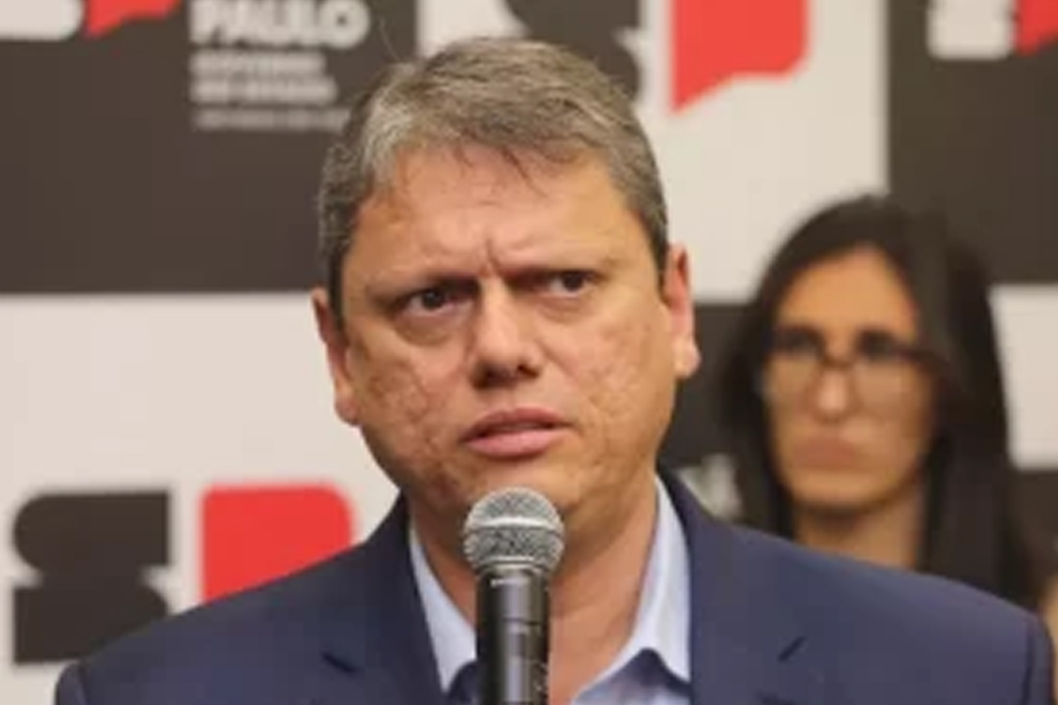 Tarcisio veta projeto que ampliaria vacinação contra HPV em escolas de SP