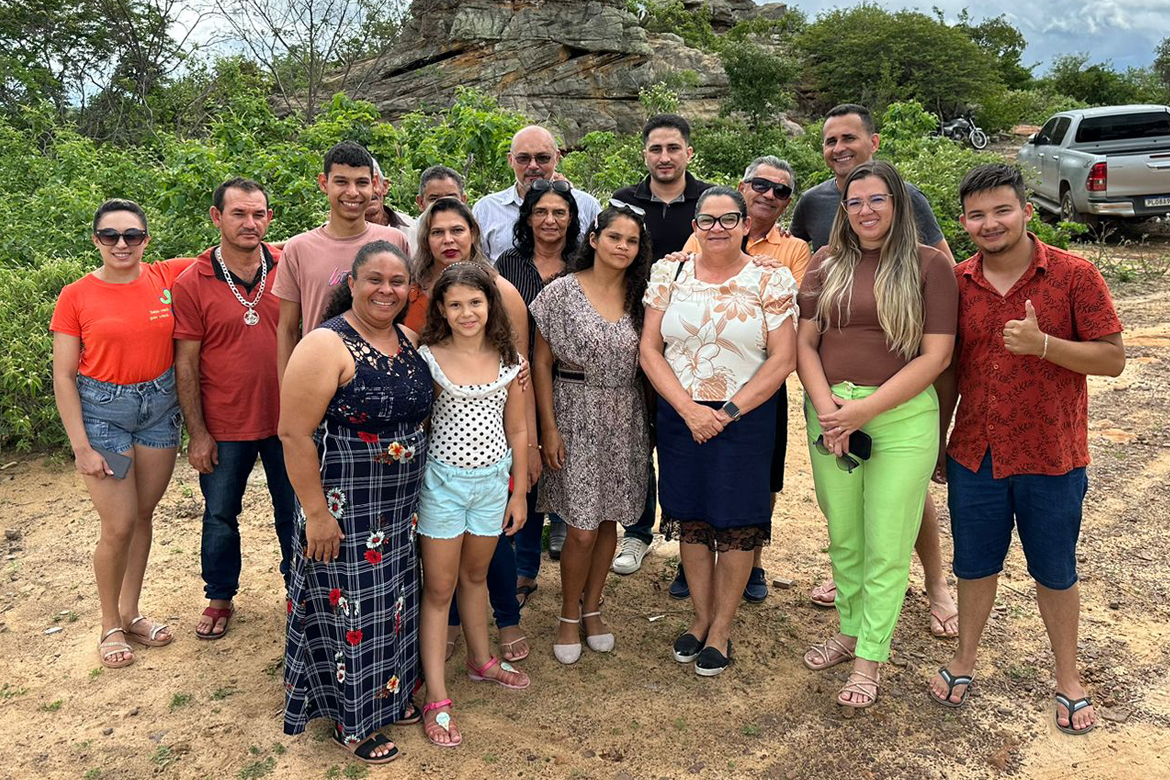 Tatielle Carreiro fortalece sua pré candiatura ao lado de lideranças na cidade de Poranga no Ceará
