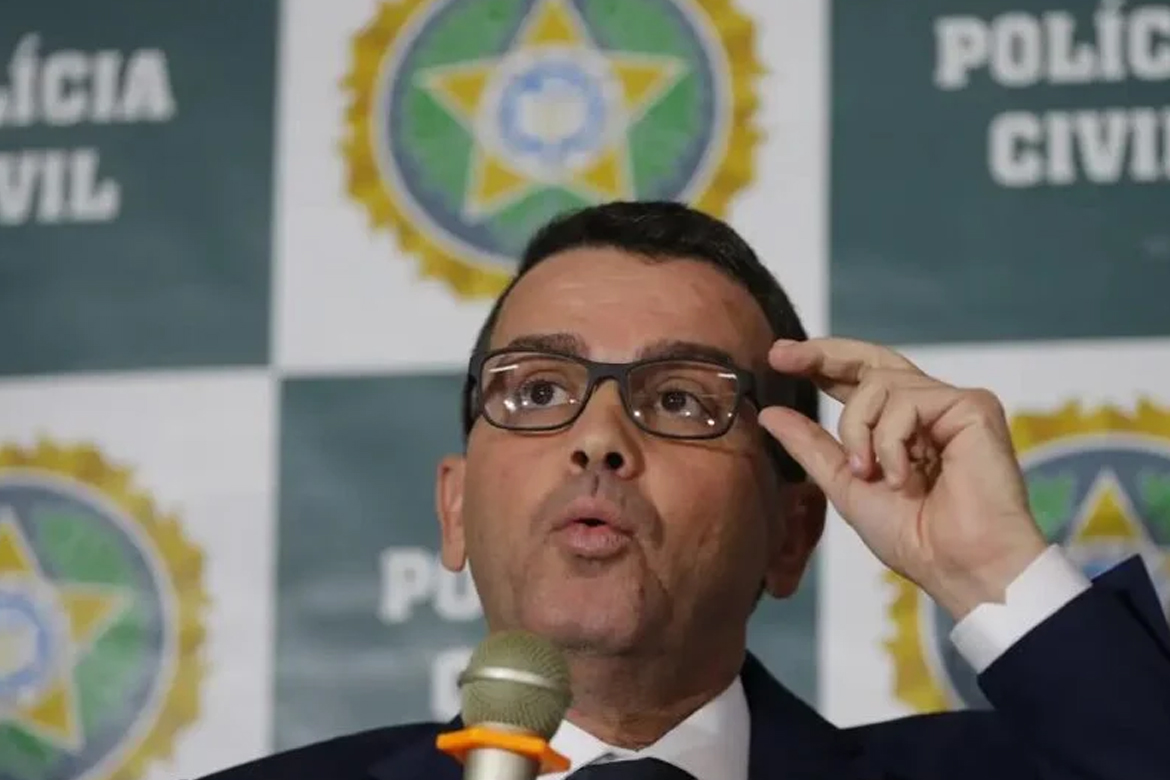 Rivaldo tentou cooptar policial para atuar em suas empresas