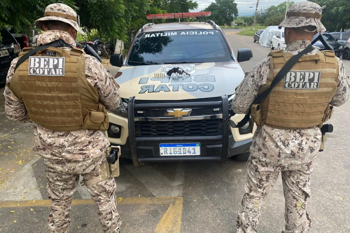 Polícia do Cotar apreende revólver após denúncia de descumprimento de medida protetiva em Crateús