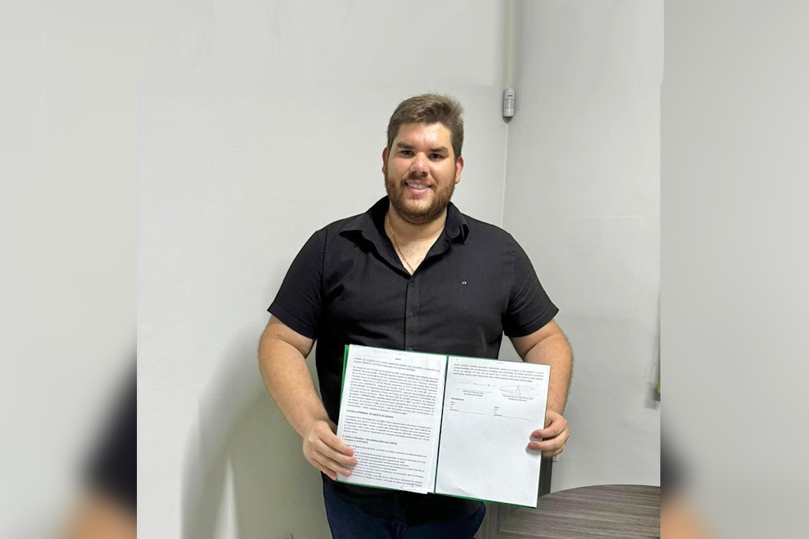 Prefeito de Ipueiras adere ao Programa Garantia Safra em evento na Aprece