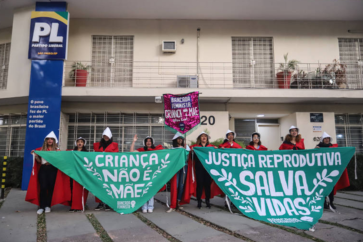 A cada dia, 26 meninas menores de 14 anos se tornam mães no país, diz estudo