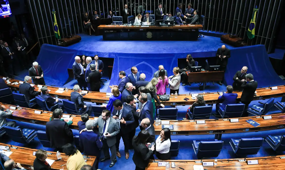 CCJ do Senado reduz prazo de inelegibilidade previsto na Ficha Limpa