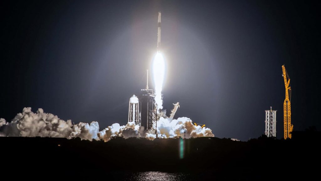 FAA quer investigação da SpaceX sobre tombo do Falcon 9 no mar