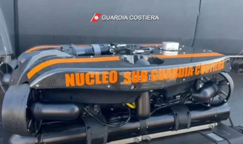 Naufrágio de iate na Itália: conheça robô usado no resgate