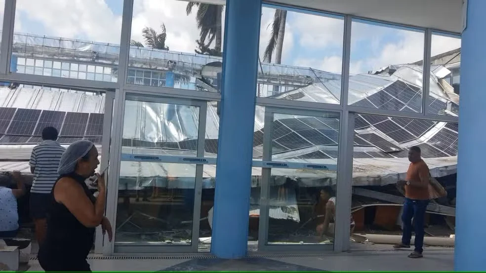 Teto de santuário desaba e deixa dois mortos e 22 feridos no Recife