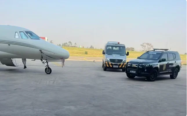 Avião de Gusttavo Lima é apreendido em operação contra jogos ilegais