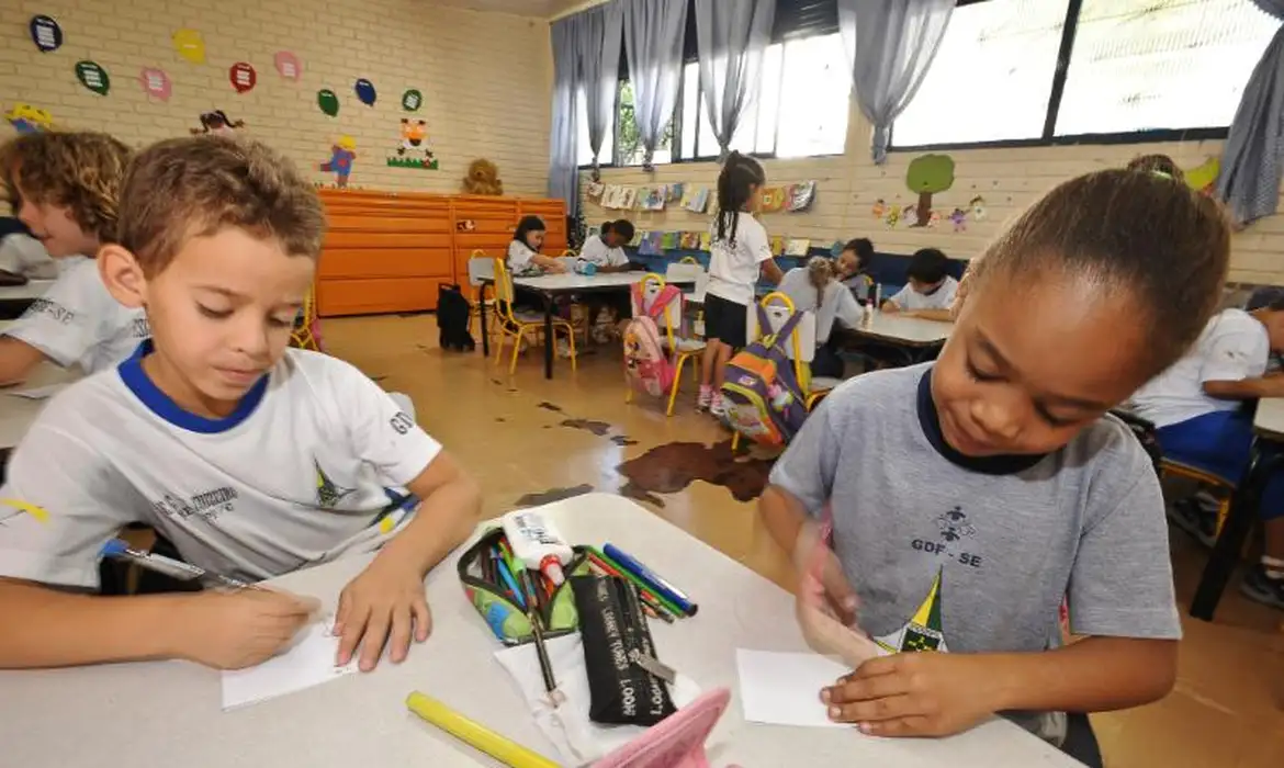 No Brasil, 4,5 milhões de crianças precisam de uma vaga em creche