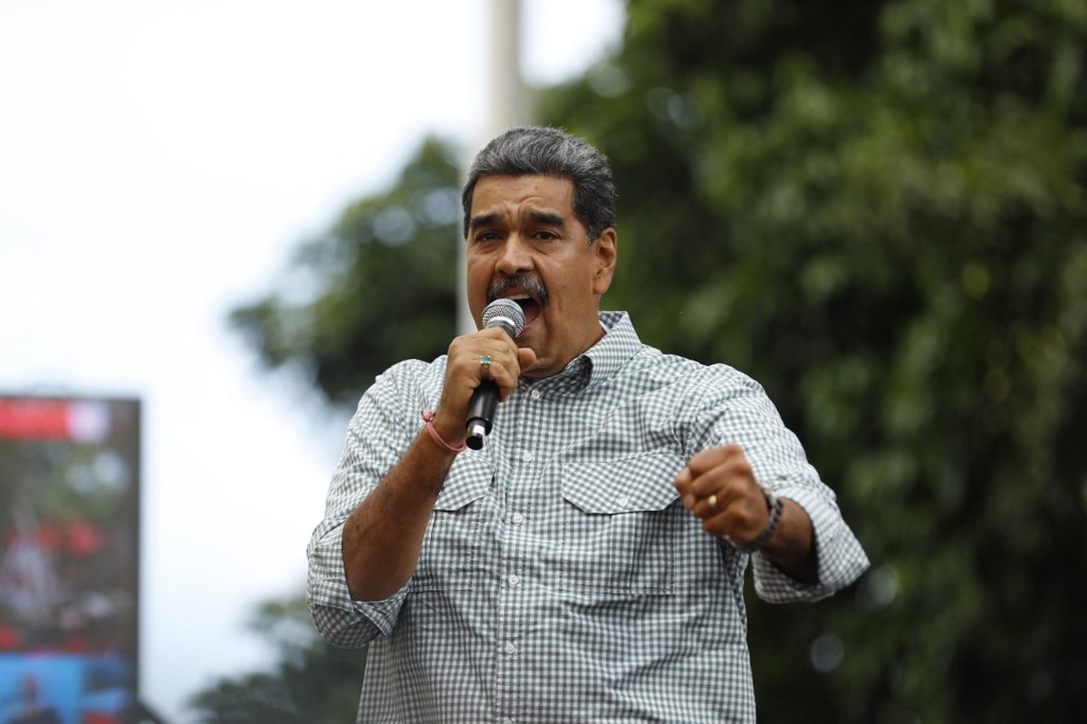 Governo da Venezuela convoca o embaixador do país no Brasil e ataca Celso Amorim