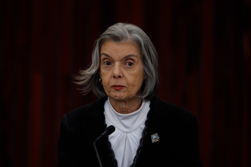 Presidente do TSE convida eleitores a comparecerem no 2º turno e reforça segurança das urnas | Valor Econômico