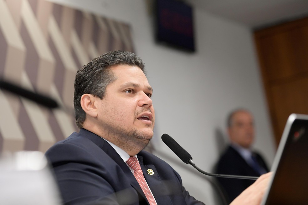 PL anuncia apoio à candidatura de Davi Alcolumbre à presidência do Senado | Política