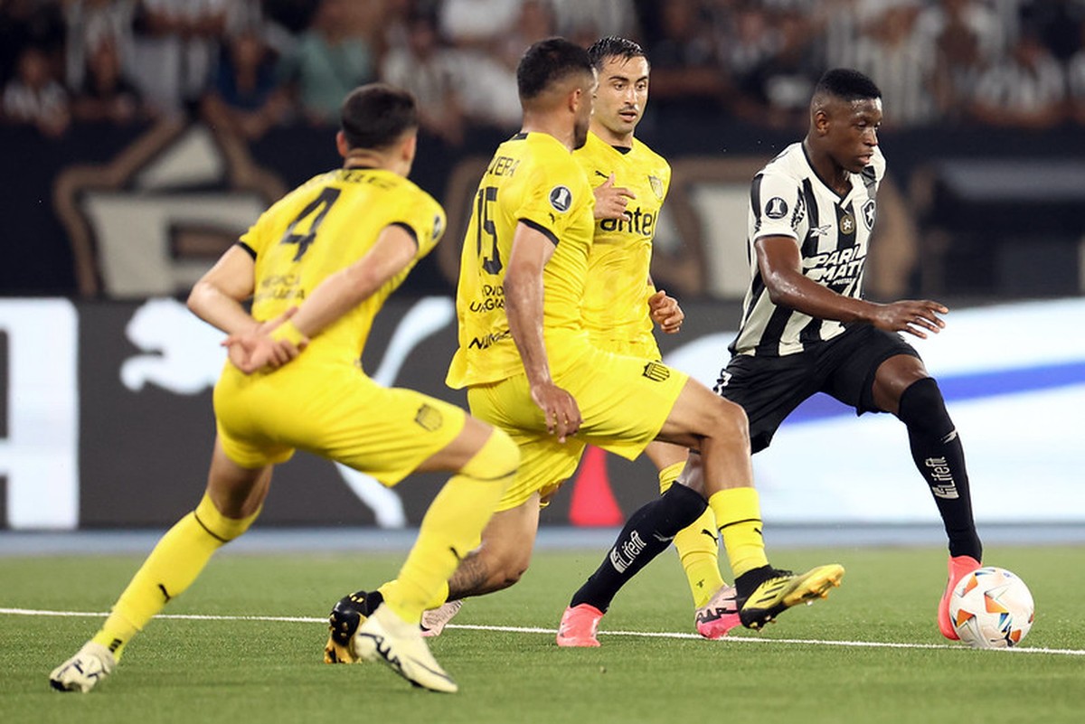 Peñarol x Botafogo é transferido para estádio Centenário; jogo terá torcida local e visitante | Esporte