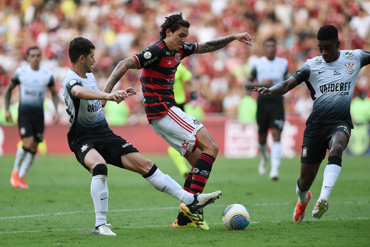 Corinthians e Fluminense dão sinal de força para fugir do rebaixamento | Quatro em Campo