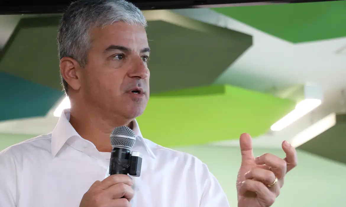 Após apagão, gestão Tarcísio vai fiscalizar atuação da Enel