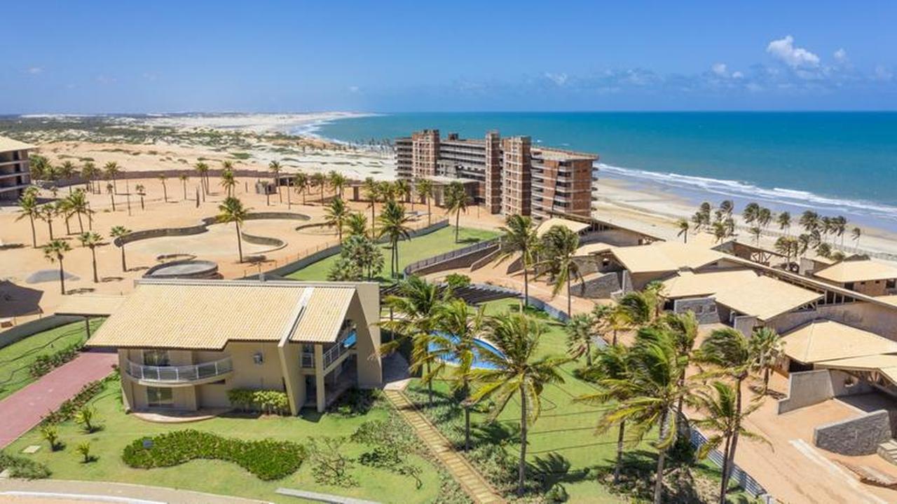 Após fechamento em shopping, Hard Rock Cafe Fortaleza negocia ponto comercial na Beira Mar - Negócios