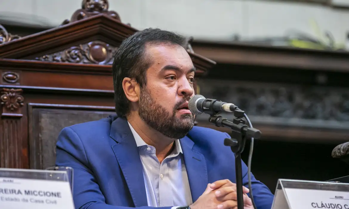 Castro avalia mudanças após dias de caos no RJ