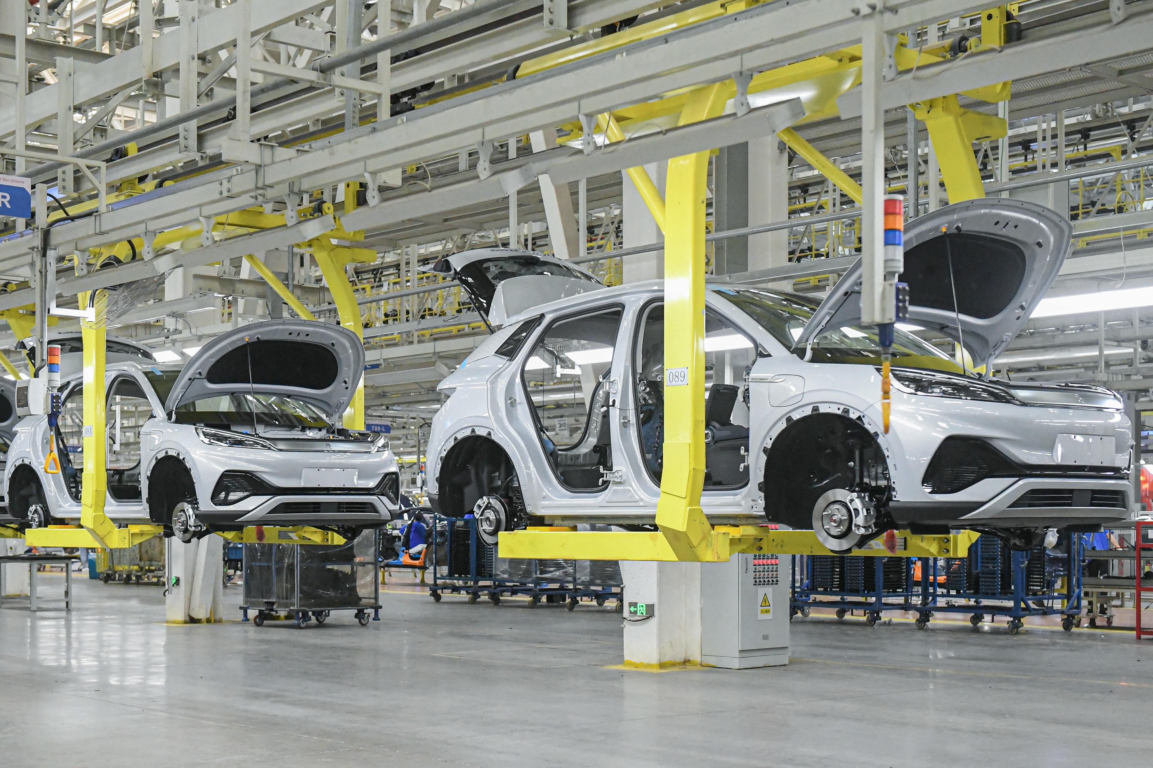 China: Indicadores de atividade superam previsões em setembro, mas construção patina