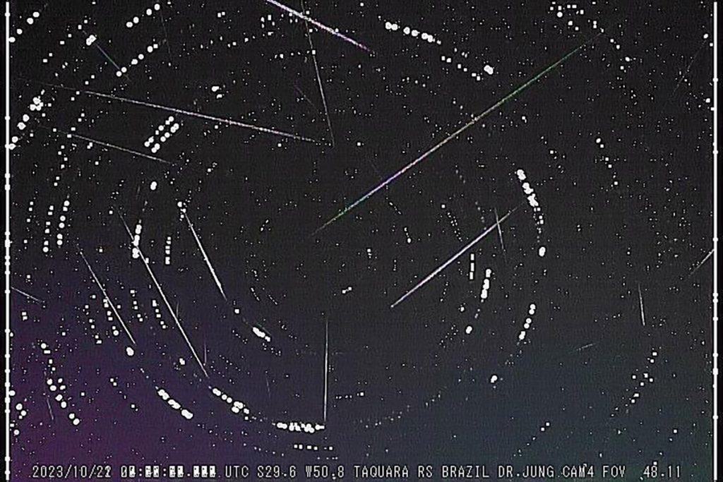 Chuva de meteoros do cometa Halley tem pico nesta segunda - saiba como observar a Oriônidas