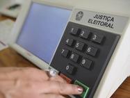 Elmano vota em Caucaia e diz que eleição será definida voto a voto: 'confiança na nossa militância' - PontoPoder