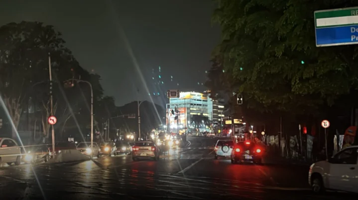 Falta de energia ainda afeta 900 mil pessoas na Grande São Paulo