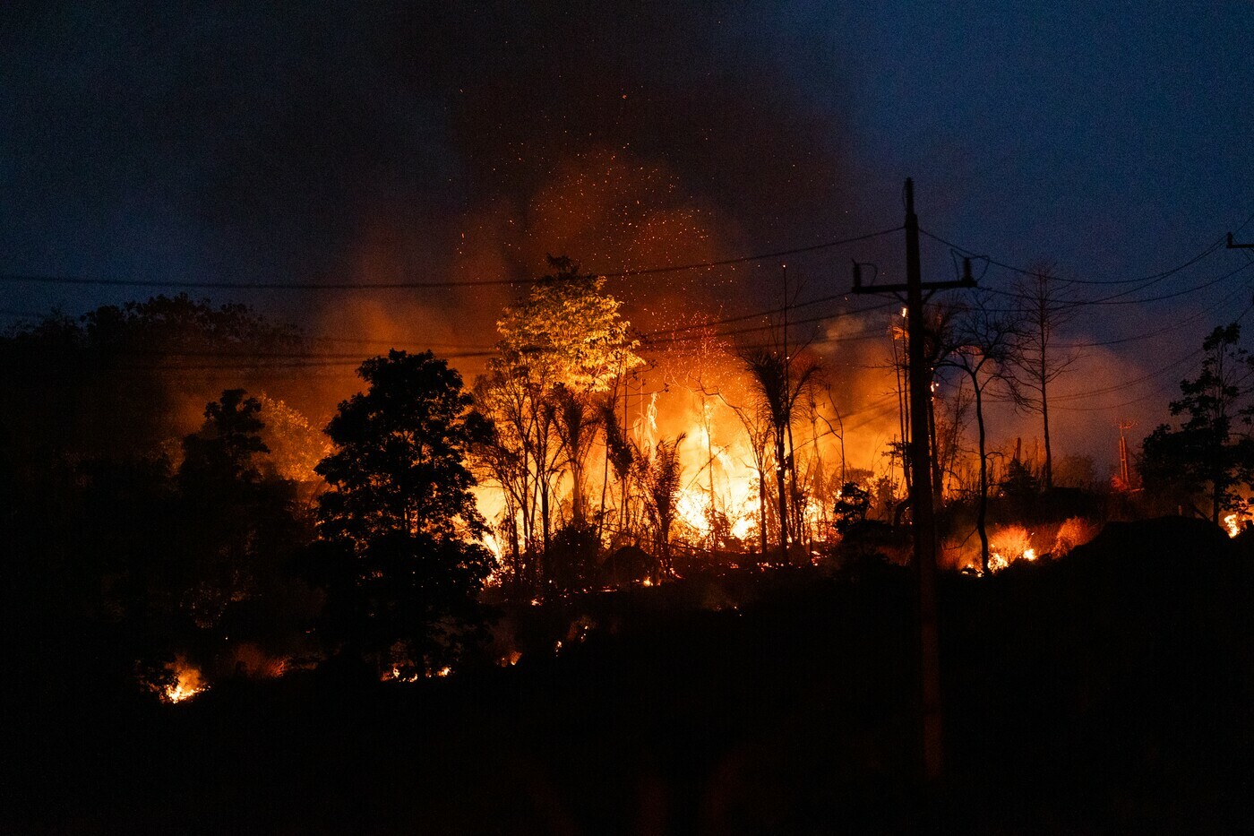 Fogo, não temos a menor chance contra ele