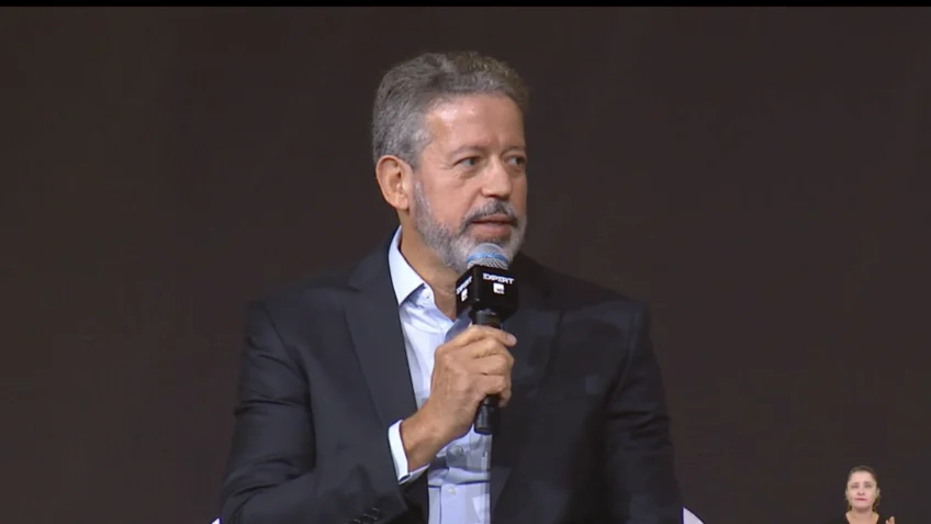 Hugo Motta consegue apoio do PL de Bolsonaro após adesão do PT de Lula