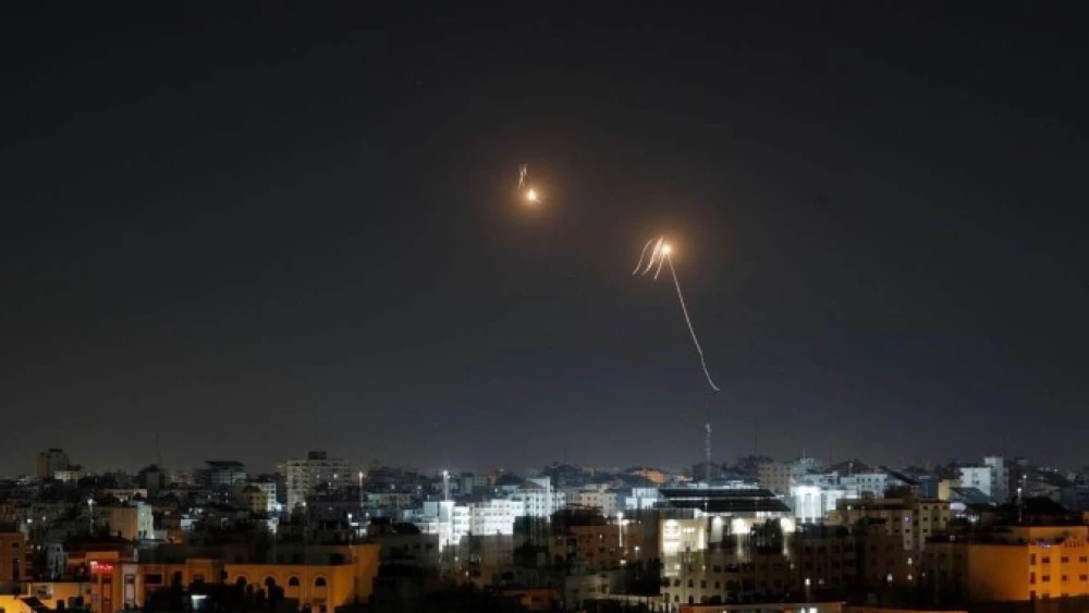 ISRAEL AMEÇA RESPONDER AO IRÃ