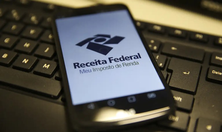 Imposto de Renda 2024: Receita divulga 1º lote residual da restituição; veja como consultar