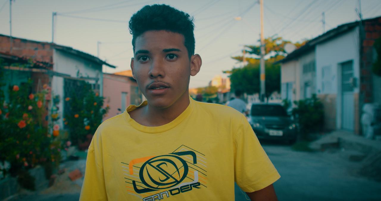 Mostra gratuita de cinema ao ar livre leva filmes a bairros da Capital, do Pirambu à Sapiranga - Verso