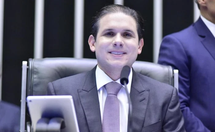 Republicanos oficializa candidatura de Hugo Motta para sucessão de Lira