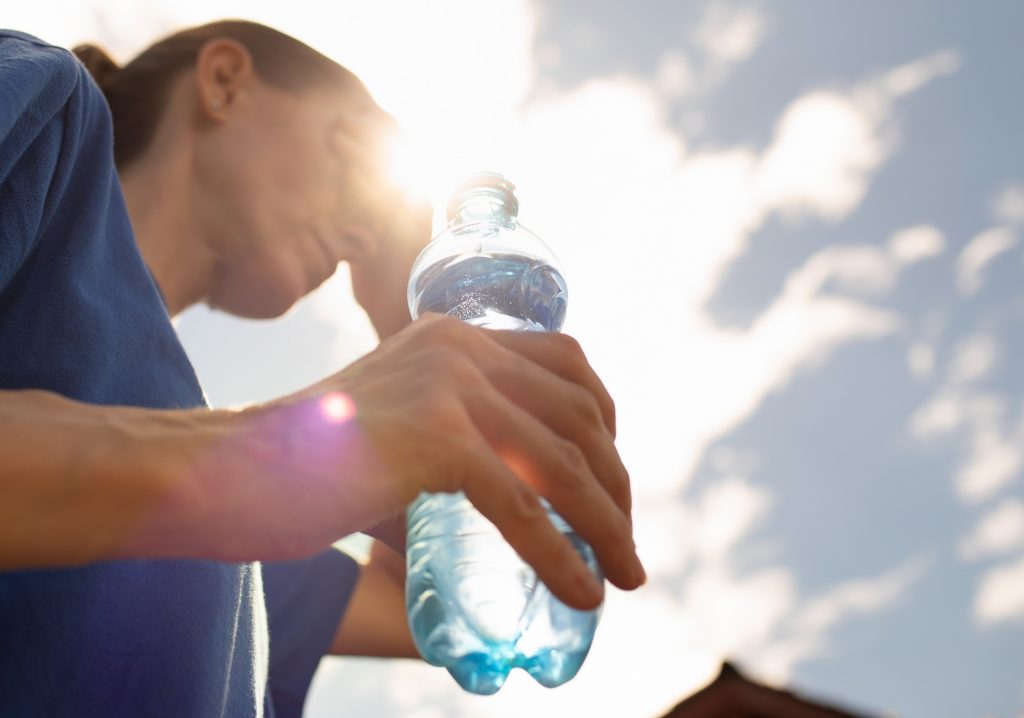 Roupas inteligentes ajudam a combater o calor nas cidades