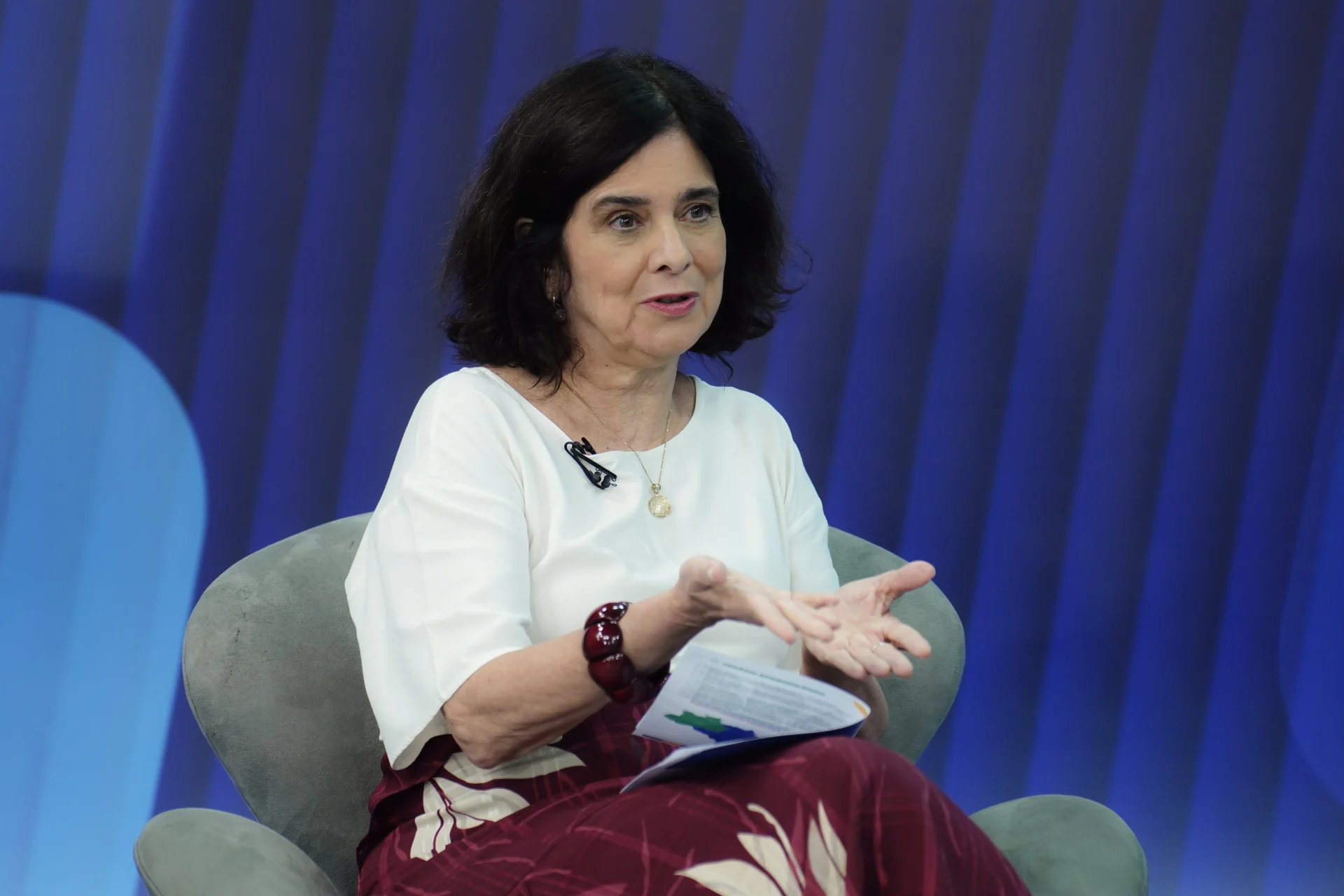 SUS tem estoques zerados após governo Lula reduzir entregas de vacinas da Covid