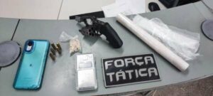 Suspeito em posse de arma de fogo e munições é preso pela Polícia Militar em Canindé