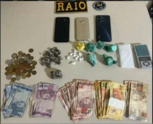 Adolescente que anunciava a venda de drogas pelas redes sociais é capturado no interior do Ceará