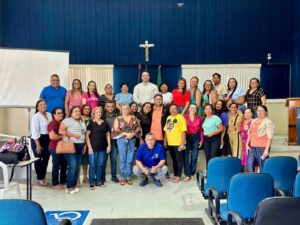 Palestra para funcionárias encerra campanha do Outubro Rosa na Câmara de Quixadá