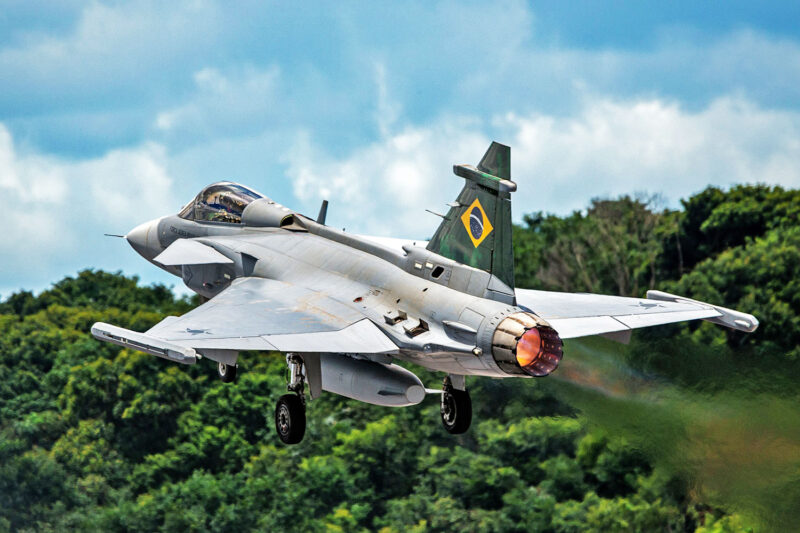 Caso Gripen: EUA querem tutelar armas brasileiras
