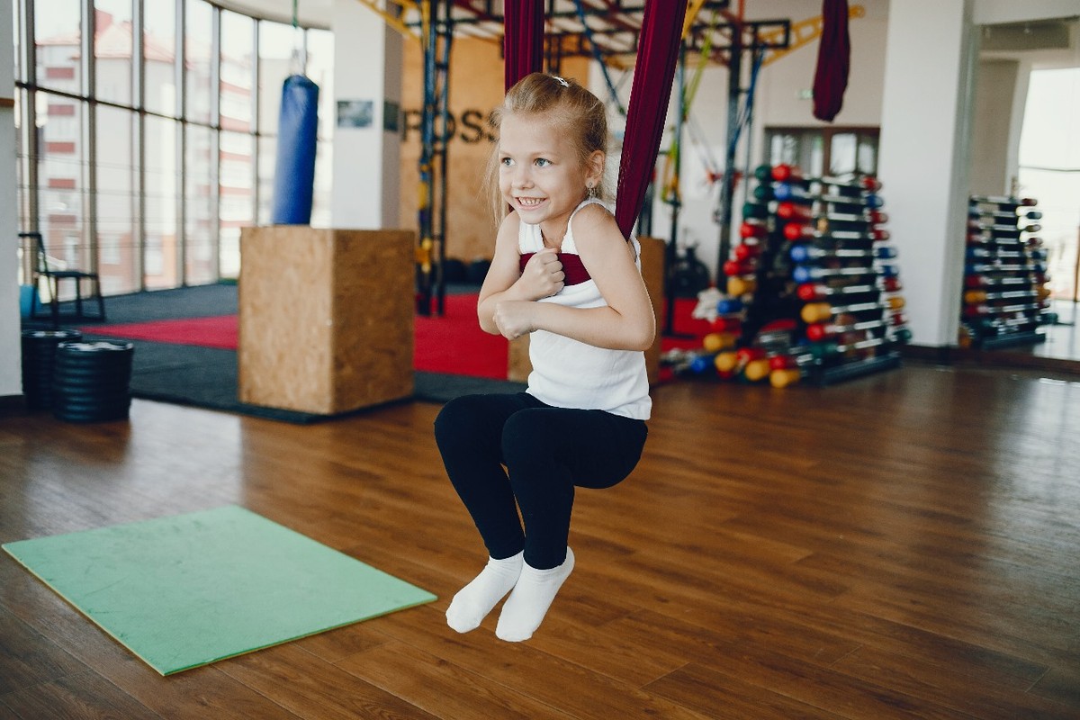 Criança pode treinar? Saiba vantagens da prática de exercícios físicos pelos pequenos | Saúde