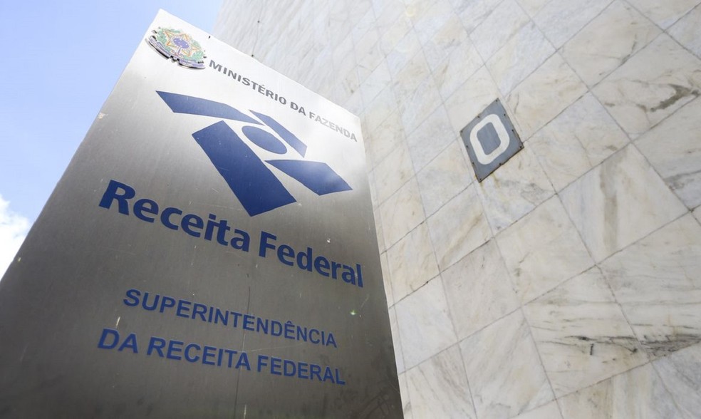Após notificação da Receita, MEIs devem regularizar débitos para evitar exclusão do Simples Nacional | Empresas