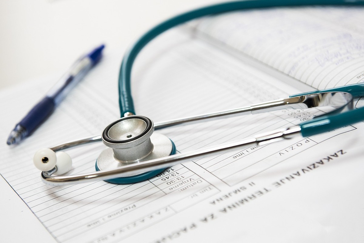 Um médico é agredido a cada três horas no Brasil, aponta CFM | Brasil