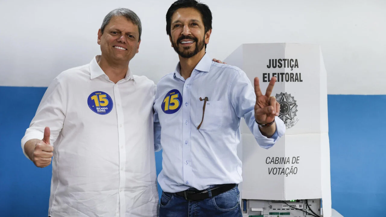 oposição pede impeachment após fala sobre PCC