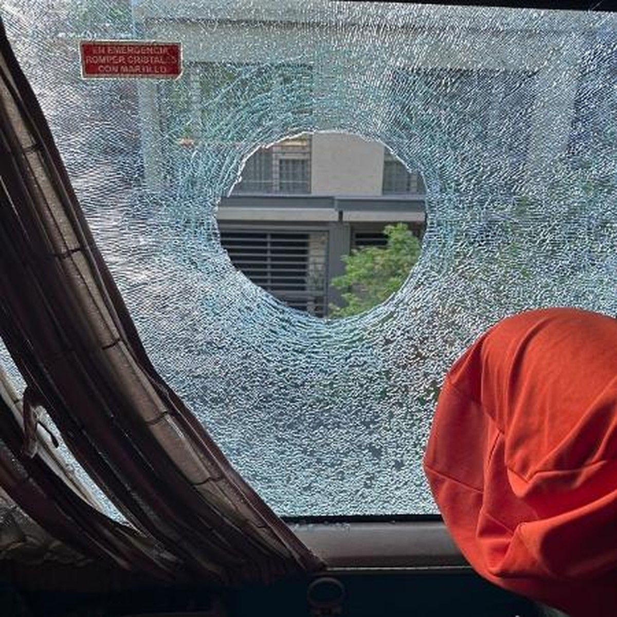 Ônibus de torcedores do Atlético-MG é apedrejado a caminho da semifinal da Libertadores | Esporte